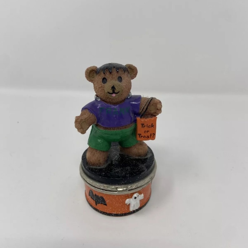1999 – Claire’s Halloween Trinket or Jewelry Box Bear Named FRANK Trick-or-Treat